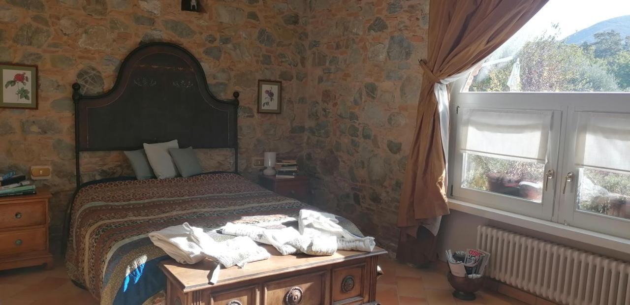 Agriturismo Podere Il Fornacino Santa Luce Exterior foto
