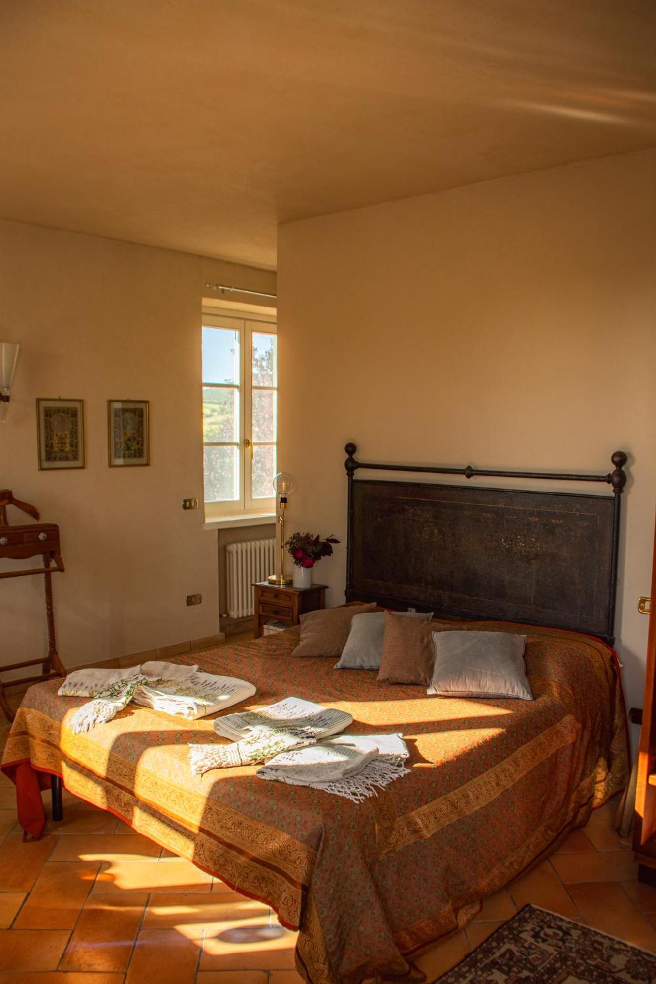 Agriturismo Podere Il Fornacino Santa Luce Exterior foto