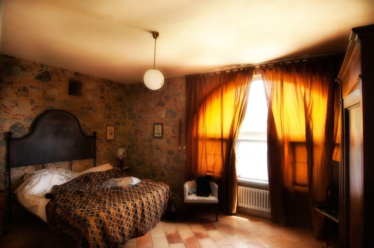 Agriturismo Podere Il Fornacino Santa Luce Exterior foto