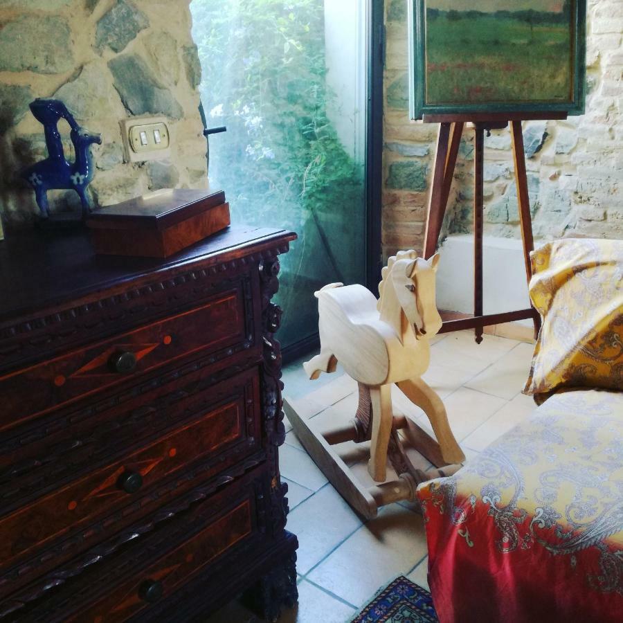 Agriturismo Podere Il Fornacino Santa Luce Exterior foto